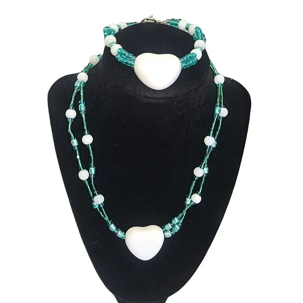 Teal Green & White Heart‎ Glass & Acrylic Bead 16